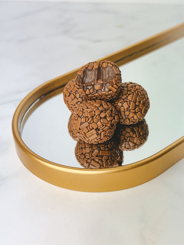 Brigadeiro tradicional com granulado